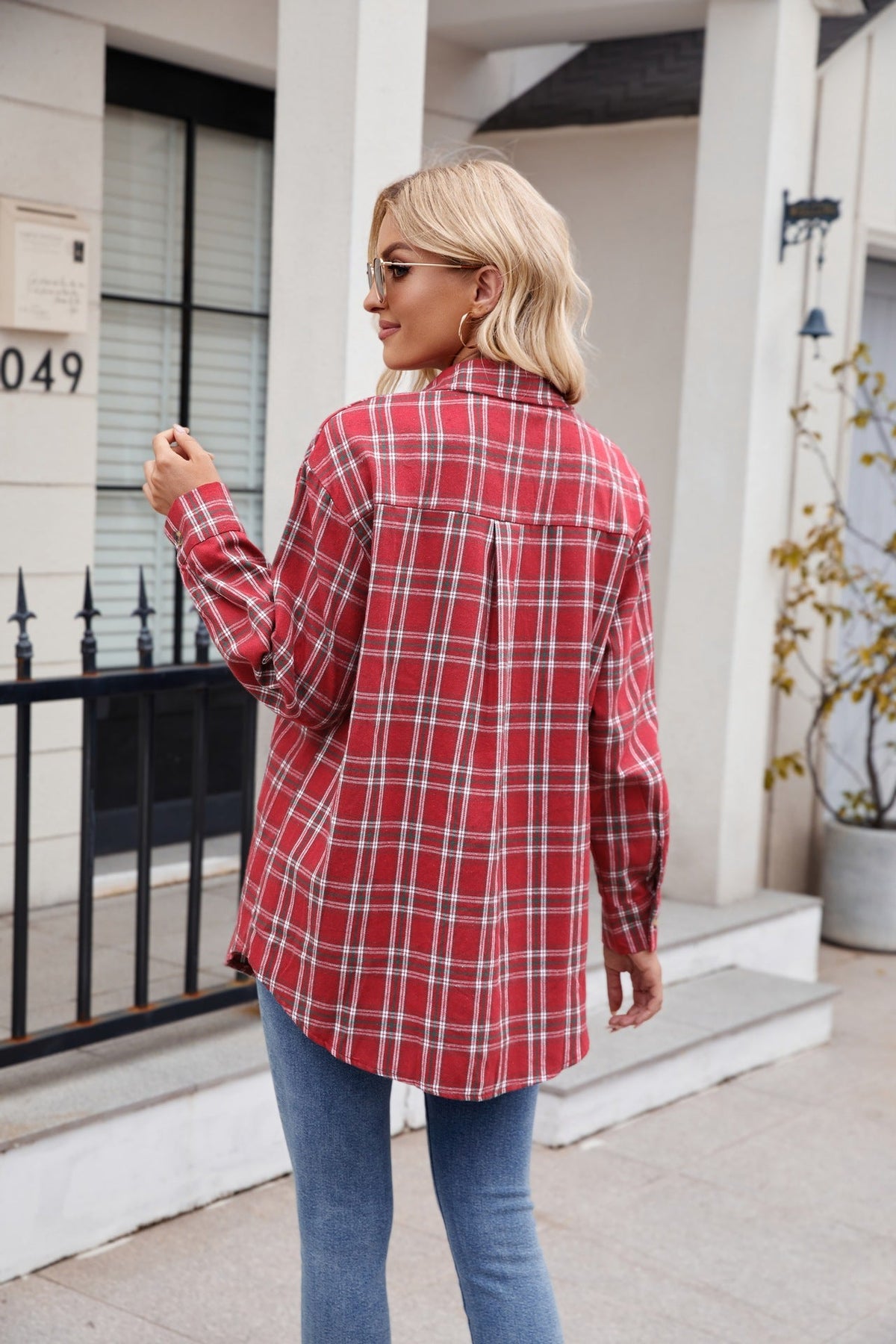 Women's Loose-Fitting Long Checked Shirt