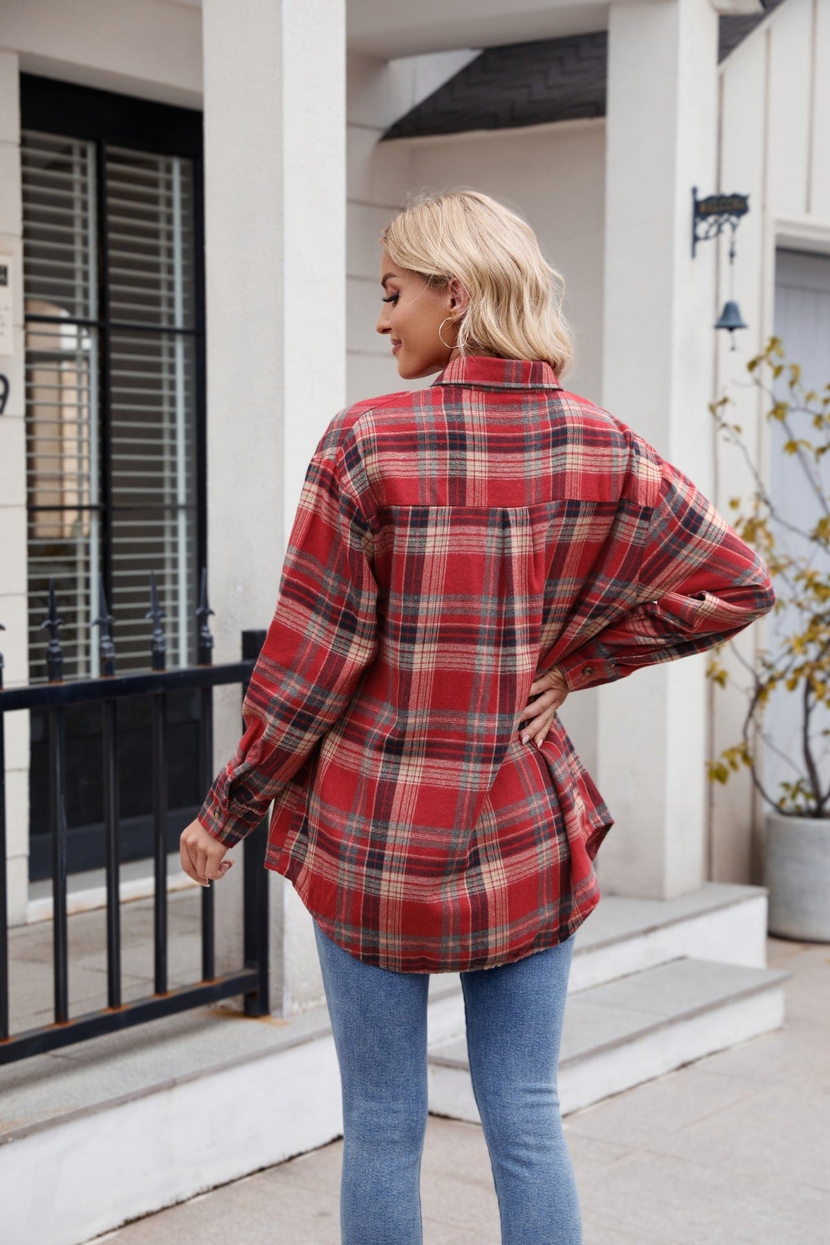 Women's Loose-Fitting Long Checked Shirt